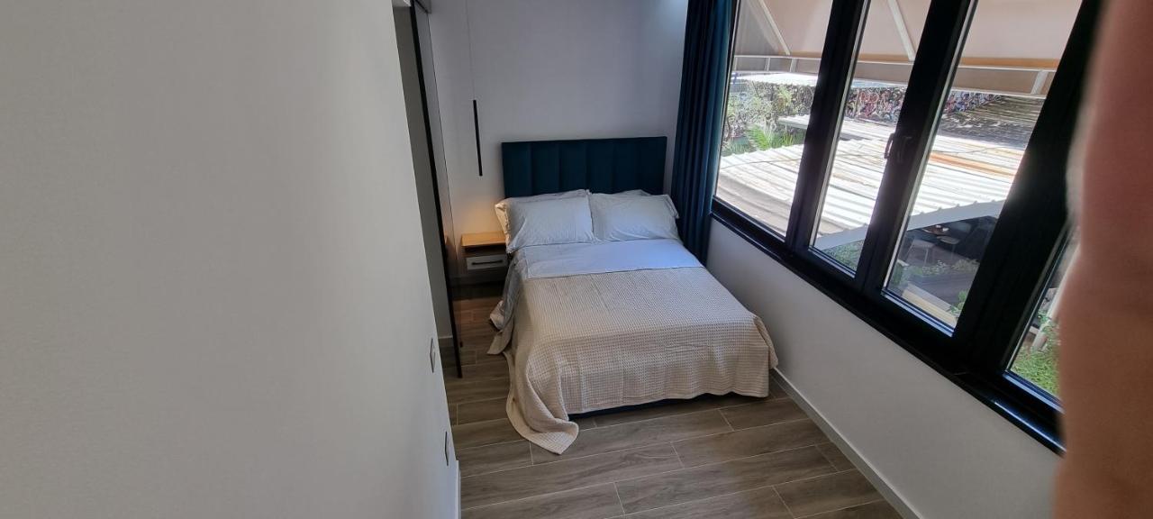 Deluxe Apartment Bllok Tirana Exterior foto