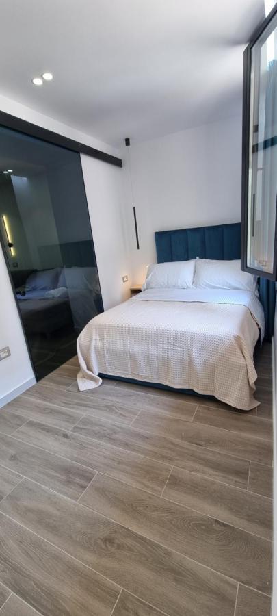 Deluxe Apartment Bllok Tirana Exterior foto